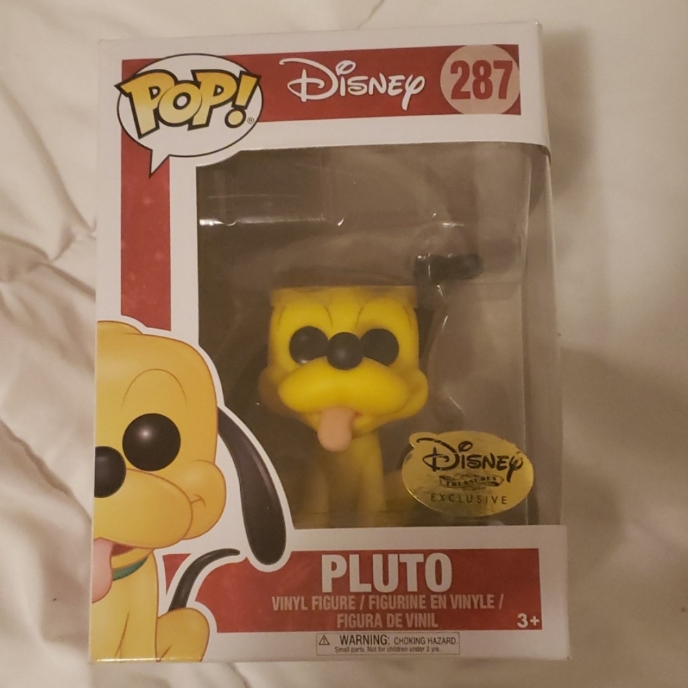 *EXCLUSIVE* Pluto Funko Pop figurine